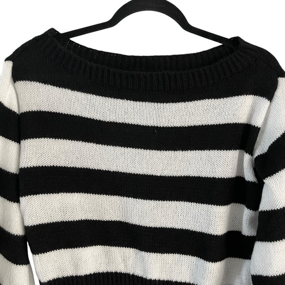 SHEIN Women Sweater Size M - Picture 4 of 6
